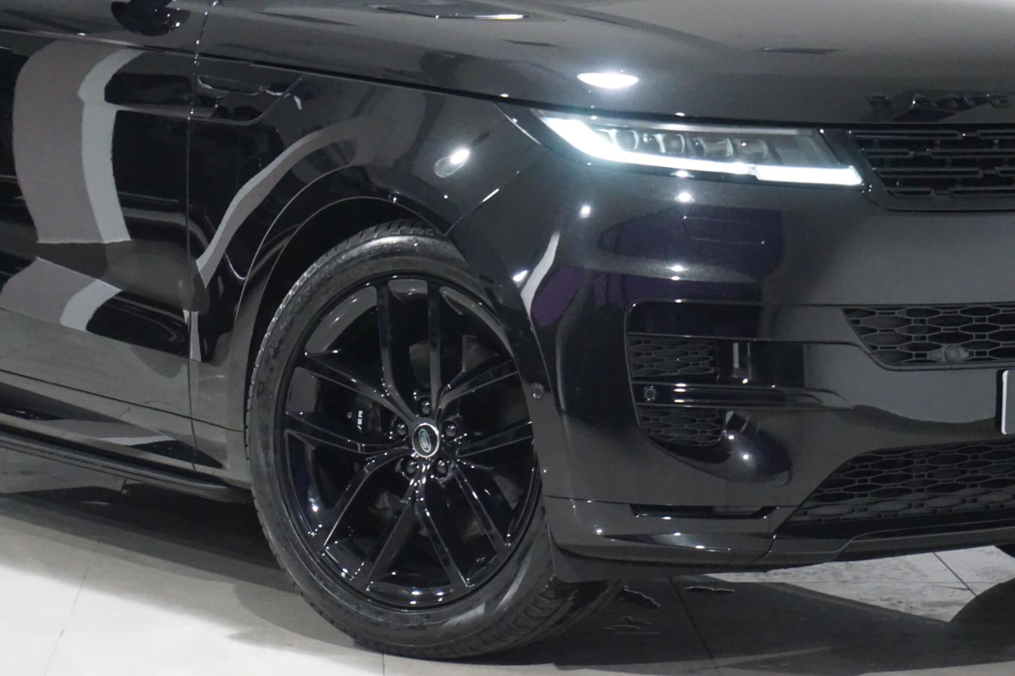 Land Rover Range Rover Sport 3.0 D300 MHEV Dynamic SE SUV 5dr Diesel Auto 4WD Euro 6 (s/s) (300 ps)